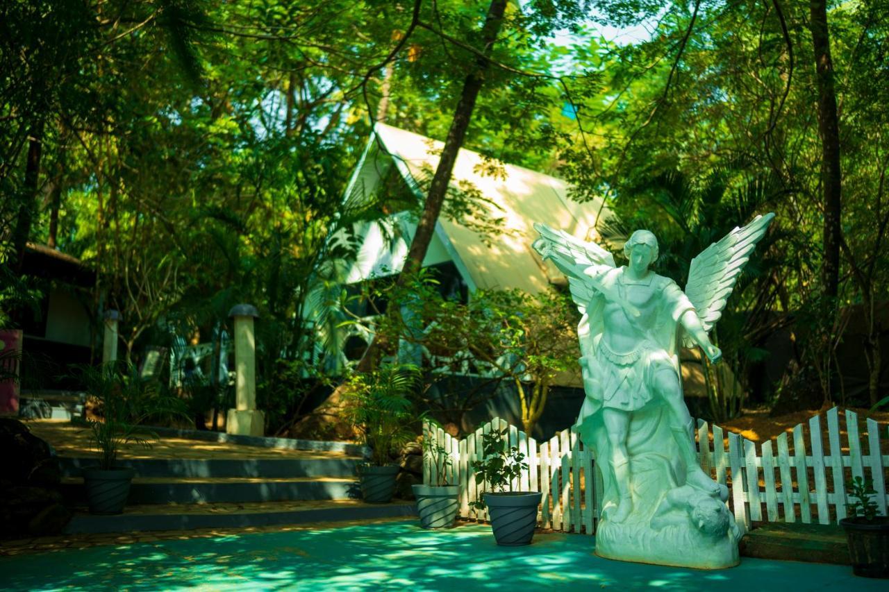 La La Land Resort Goa By Spicy Mango 팔로렘 외부 사진
